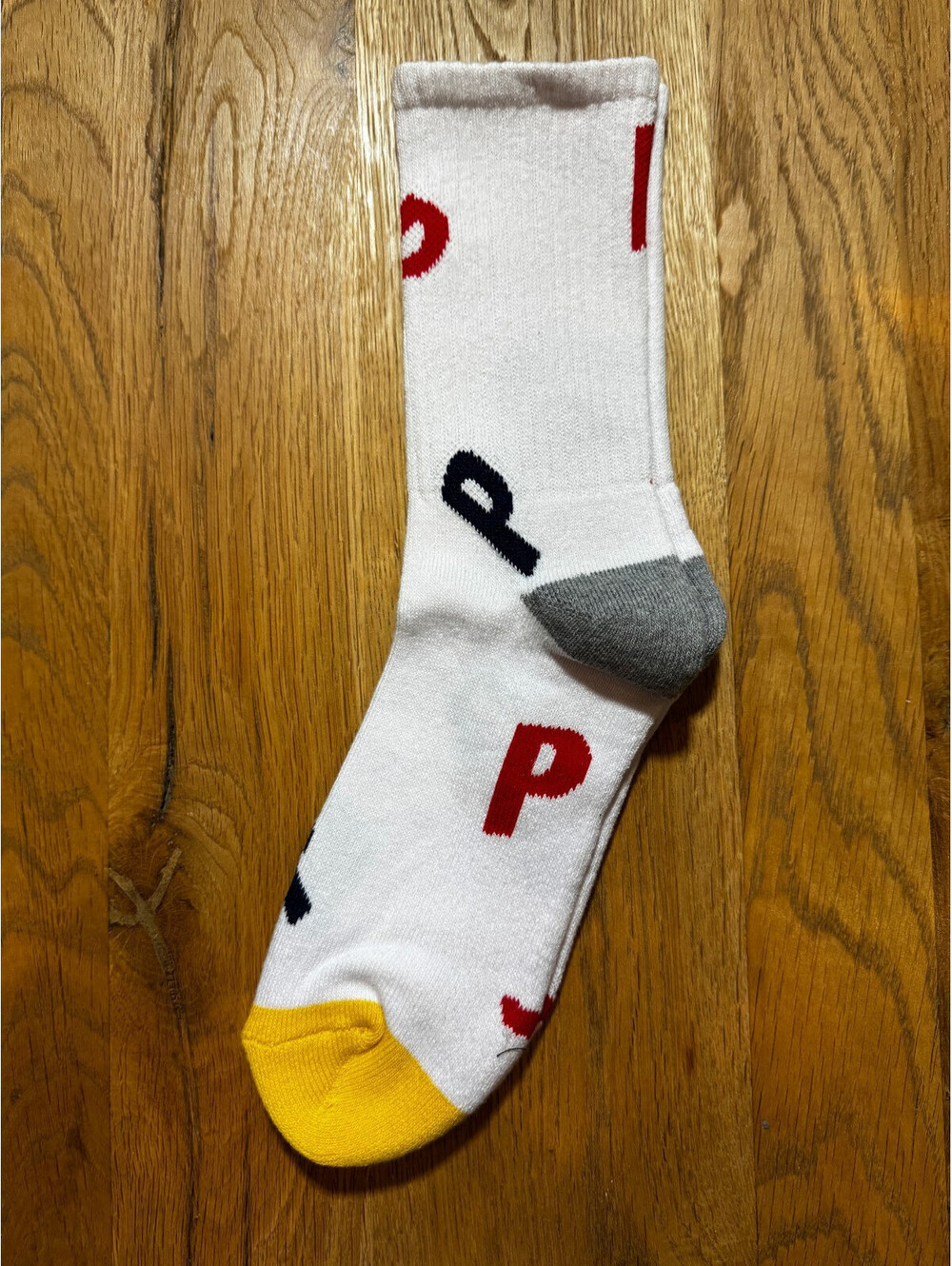 Palace White P Socks Men's Streetwear Skateboard Brand New